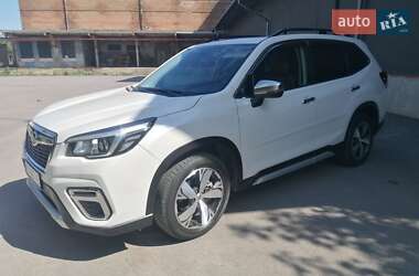 Позашляховик / Кросовер Subaru Forester 2019 в Рівному