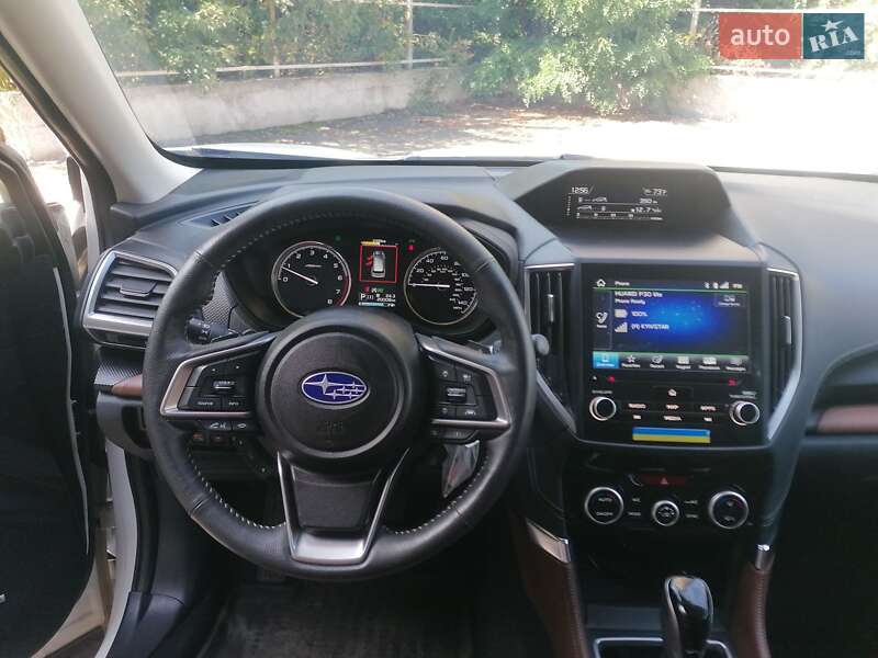 Внедорожник / Кроссовер Subaru Forester 2019 в Ровно