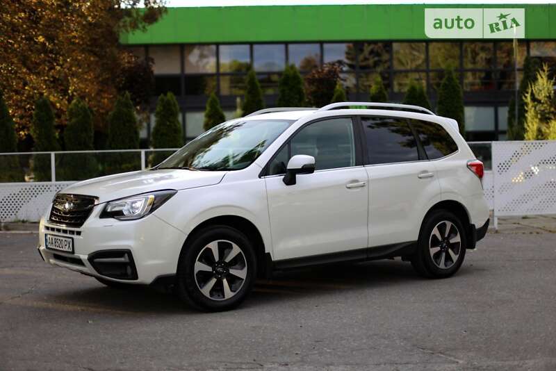 Внедорожник / Кроссовер Subaru Forester 2017 в Киеве