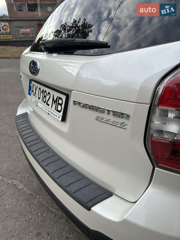 Внедорожник / Кроссовер Subaru Forester 2013 в Харькове