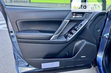 Внедорожник / Кроссовер Subaru Forester 2017 в 