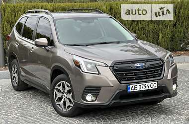 Внедорожник / Кроссовер Subaru Forester 2022 в Днепре