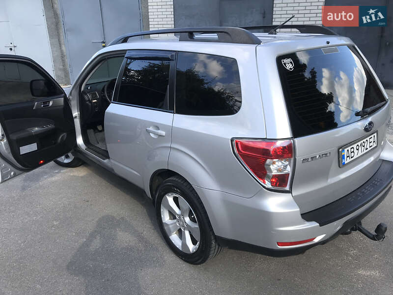 Внедорожник / Кроссовер Subaru Forester 2010 в Жмеринке