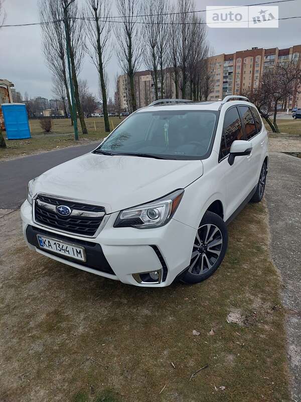 Внедорожник / Кроссовер Subaru Forester 2018 в Украинке