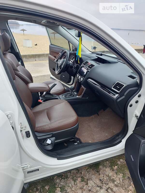 Внедорожник / Кроссовер Subaru Forester 2018 в Украинке