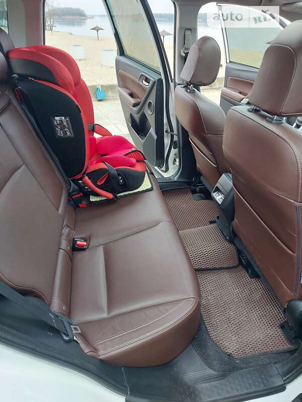 Внедорожник / Кроссовер Subaru Forester 2018 в Украинке