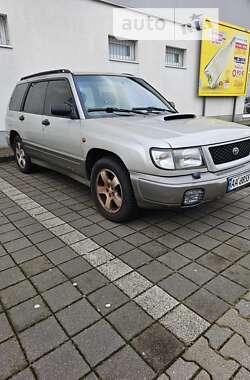 Внедорожник / Кроссовер Subaru Forester 1999 в Киеве