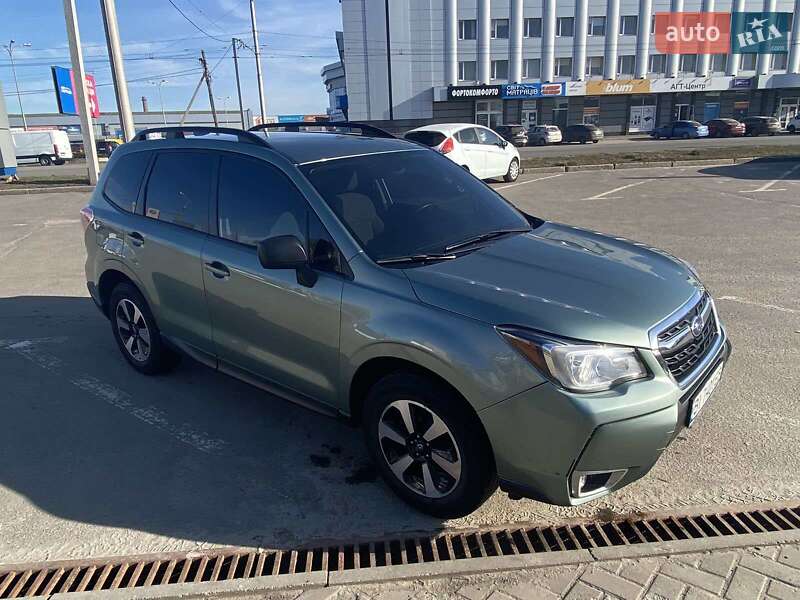 Внедорожник / Кроссовер Subaru Forester 2017 в Полтаве