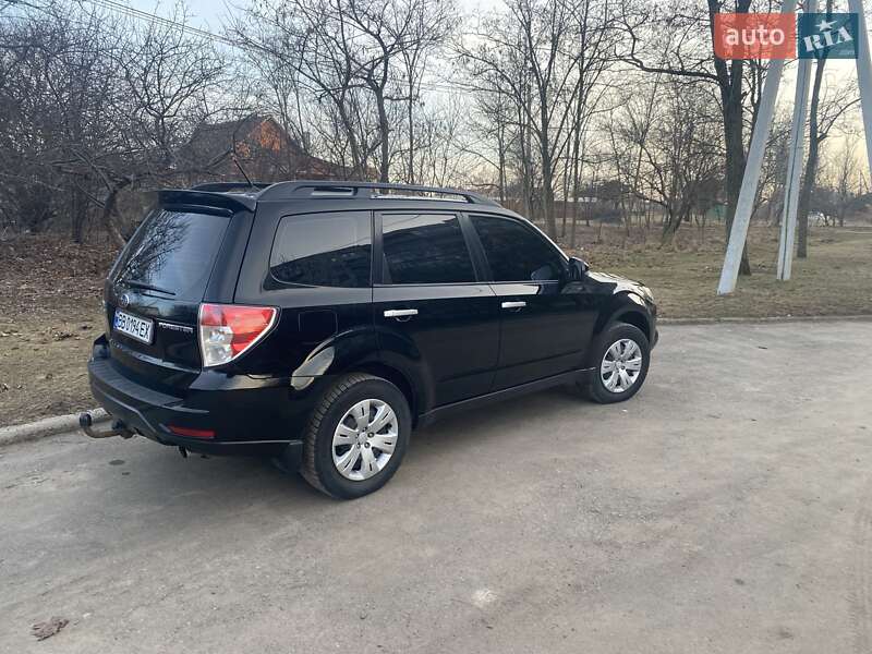 Внедорожник / Кроссовер Subaru Forester 2011 в Краматорске