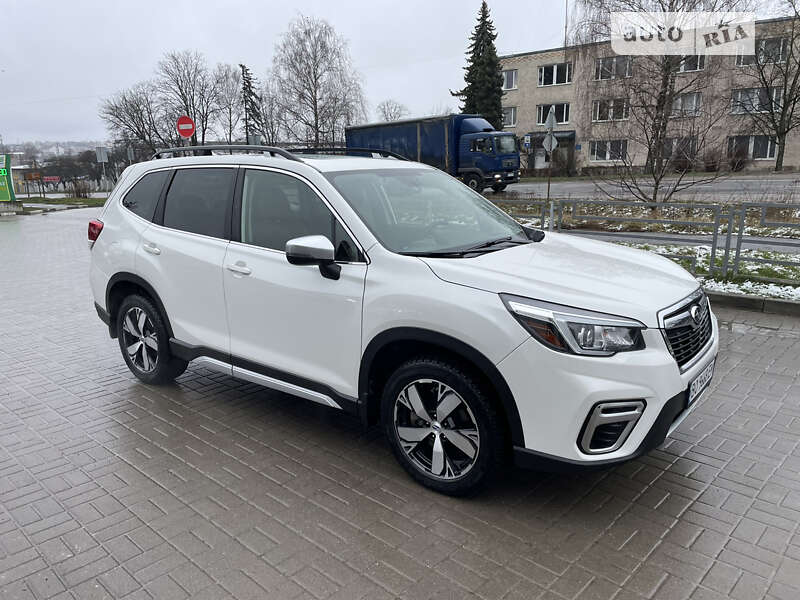 Внедорожник / Кроссовер Subaru Forester 2019 в Тернополе