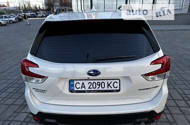 Внедорожник / Кроссовер Subaru Forester 2022 в Черкассах