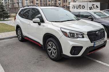 Внедорожник / Кроссовер Subaru Forester 2019 в Киеве