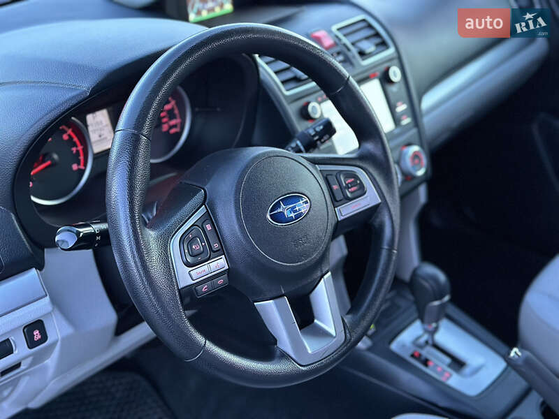 Позашляховик / Кросовер Subaru Forester 2017 в Рівному