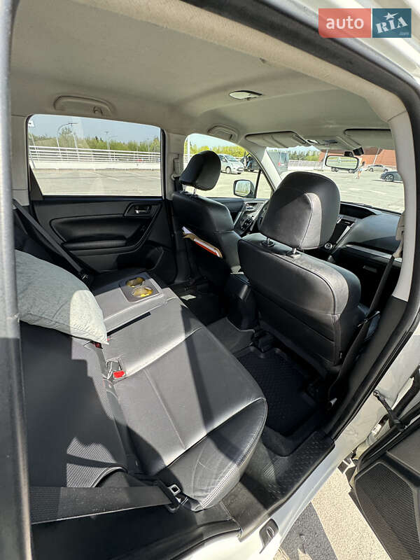 Внедорожник / Кроссовер Subaru Forester 2013 в Киеве