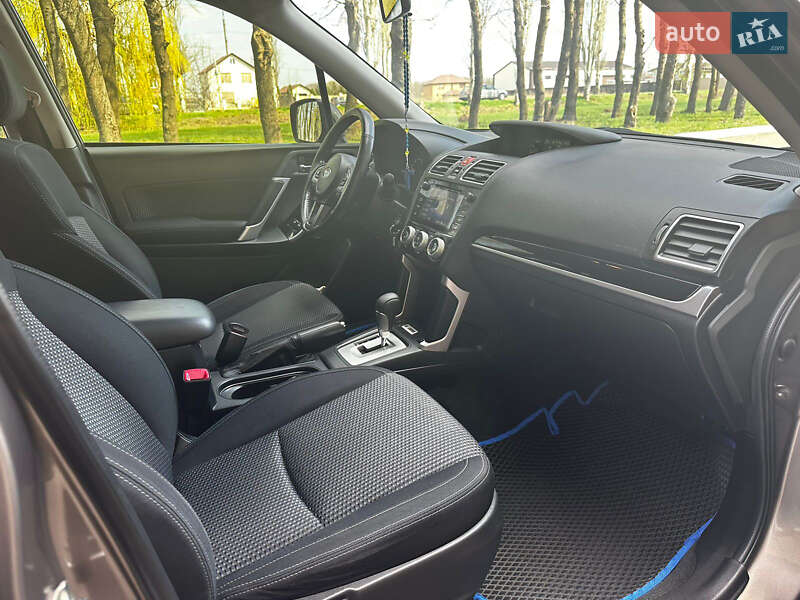 Внедорожник / Кроссовер Subaru Forester 2017 в Днепре фото 6 Внедорожник / Кроссовер Subaru Forester 2017 в Днепре