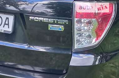 Внедорожник / Кроссовер Subaru Forester 2010 в Львове