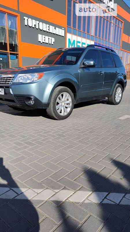 Внедорожник / Кроссовер Subaru Forester 2011 в Ужгороде