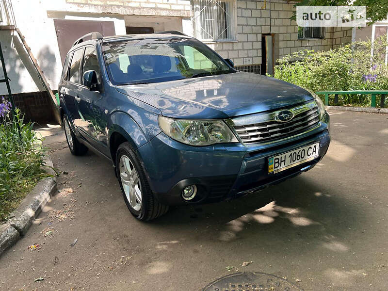 Внедорожник / Кроссовер Subaru Forester 2010 в Измаиле