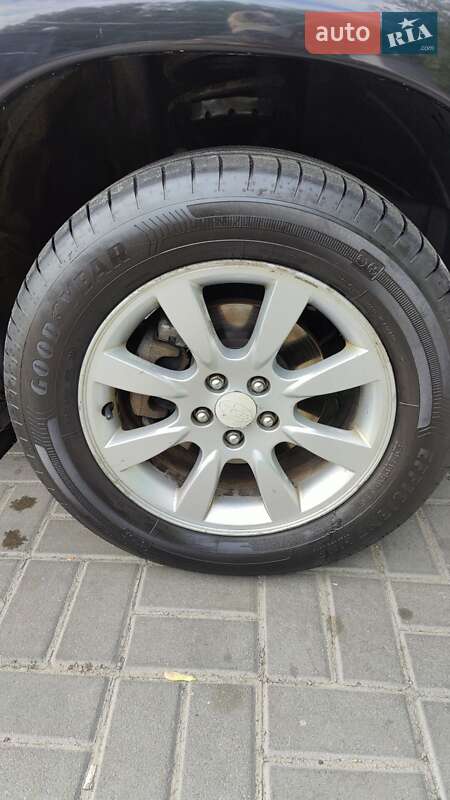 Внедорожник / Кроссовер Subaru Forester 2005 в Киеве
