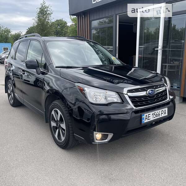 Внедорожник / Кроссовер Subaru Forester 2017 в Днепре