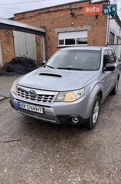Внедорожник / Кроссовер Subaru Forester 2012 в 