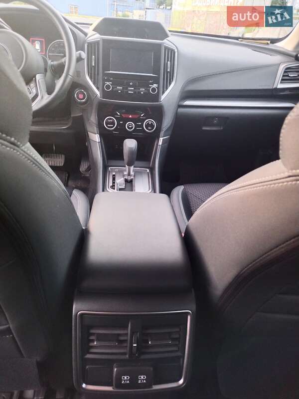 Внедорожник / Кроссовер Subaru Forester 2022 в Днепре