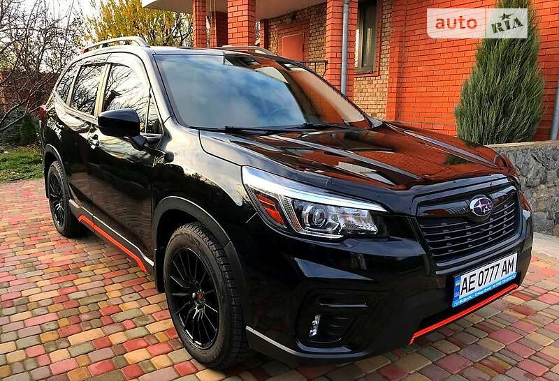 Позашляховик / Кросовер Subaru Forester 2019 в Дніпрі