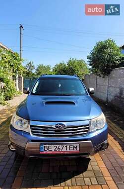 Внедорожник / Кроссовер Subaru Forester 2010 в 
