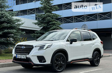 Внедорожник / Кроссовер Subaru Forester 2023 в Киеве