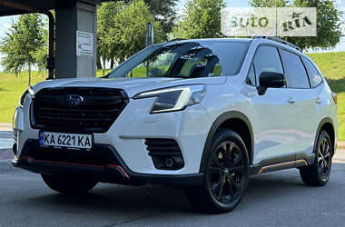 Внедорожник / Кроссовер Subaru Forester 2023 в Киеве