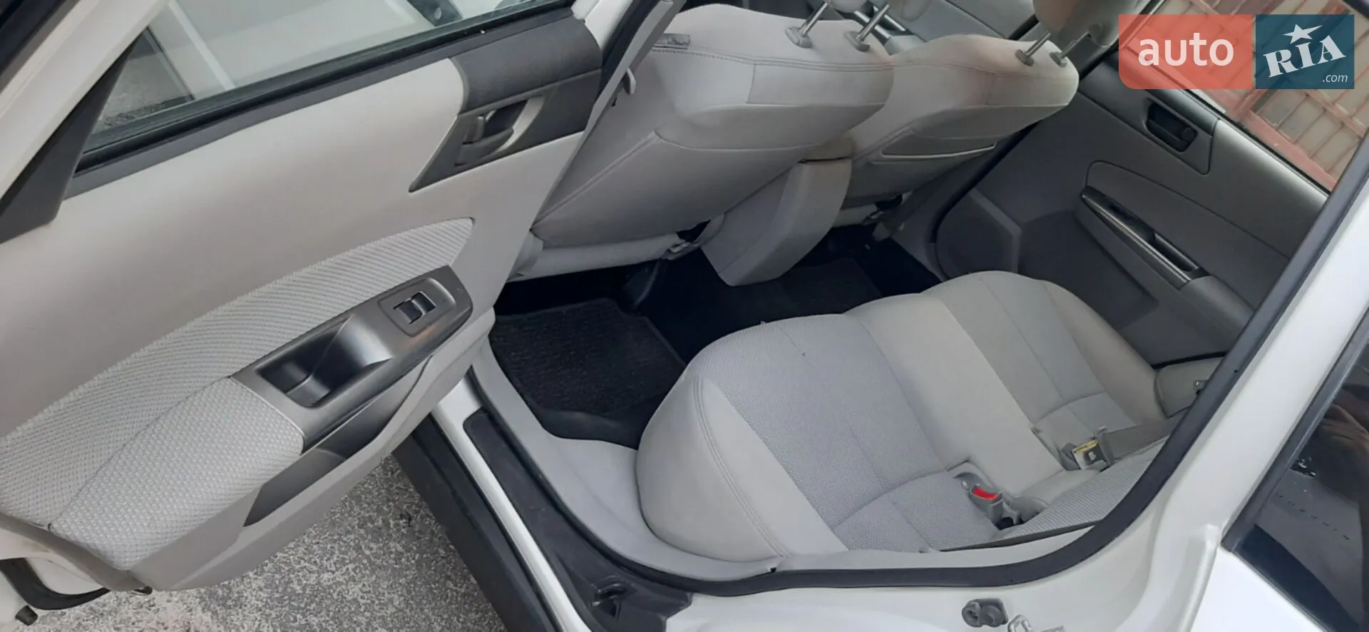 2011 Subaru Forester - мініатюра 9