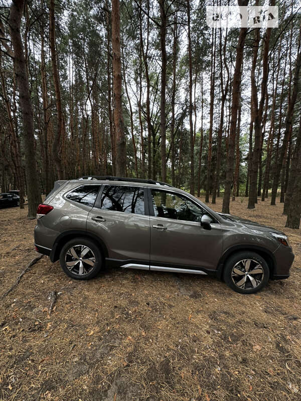 Позашляховик / Кросовер Subaru Forester 2021 в Дніпрі