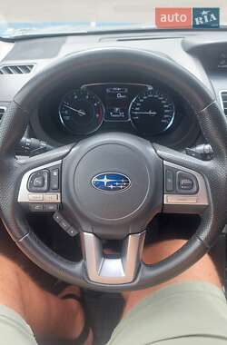 Позашляховик / Кросовер Subaru Forester 2017 в Чернівцях