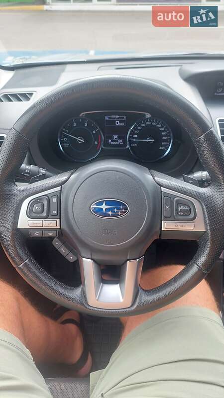 Внедорожник / Кроссовер Subaru Forester 2017 в Черновцах