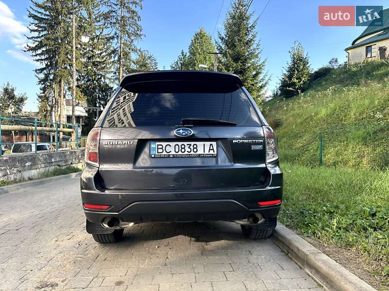 Внедорожник / Кроссовер Subaru Forester 2010 в Львове