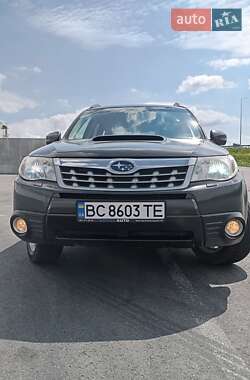 Внедорожник / Кроссовер Subaru Forester 2012 в 