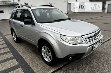 Позашляховик / Кросовер Subaru Forester 2011 в Харкові