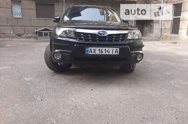 Позашляховик / Кросовер Subaru Forester 2011 в Харкові