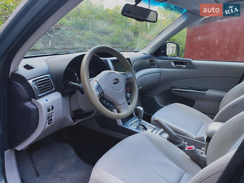 Внедорожник / Кроссовер Subaru Forester 2012 в Львове