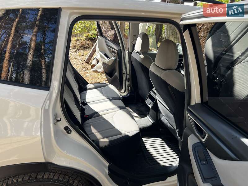 Внедорожник / Кроссовер Subaru Forester 2018 в Киеве