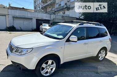 Позашляховик / Кросовер Subaru Forester 2010 в Дніпрі