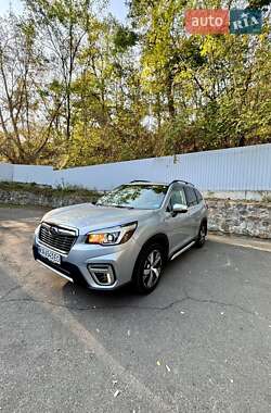 Позашляховик / Кросовер Subaru Forester 2019 в Києві