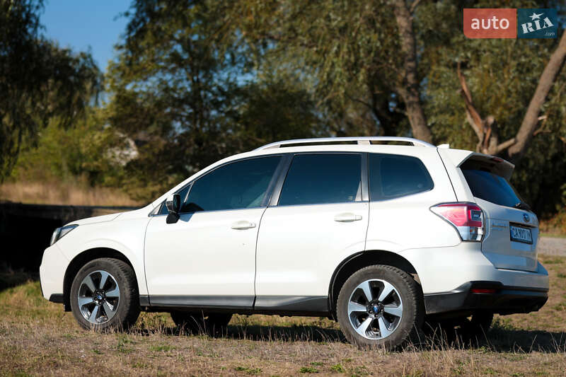 Позашляховик / Кросовер Subaru Forester 2016 в Звенигородці