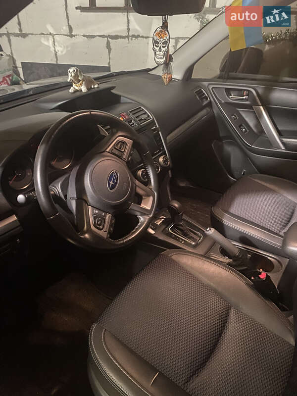 Позашляховик / Кросовер Subaru Forester 2017 в Житомирі