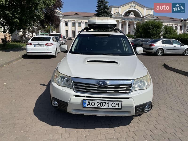 Внедорожник / Кроссовер Subaru Forester 2010 в Ужгороде