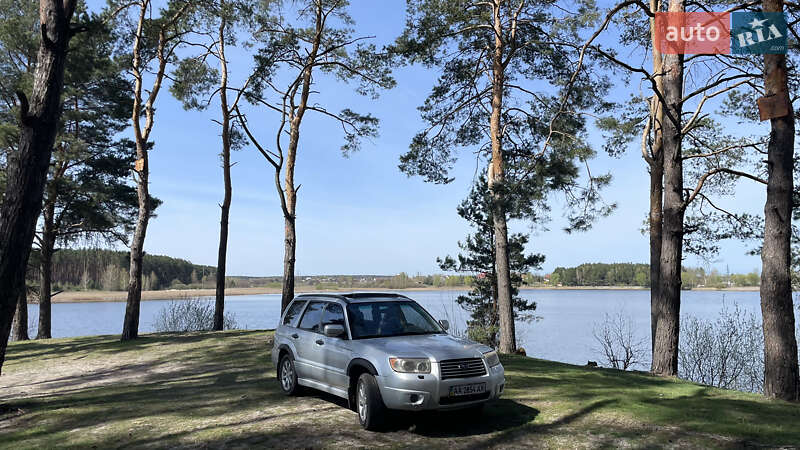 Позашляховик / Кросовер Subaru Forester 2005 в 