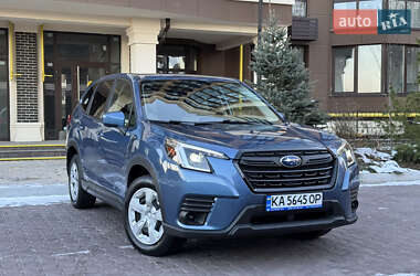 Внедорожник / Кроссовер Subaru Forester 2022 в Киеве