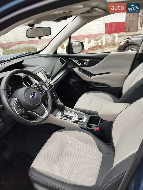 Внедорожник / Кроссовер Subaru Forester 2021 в Харькове