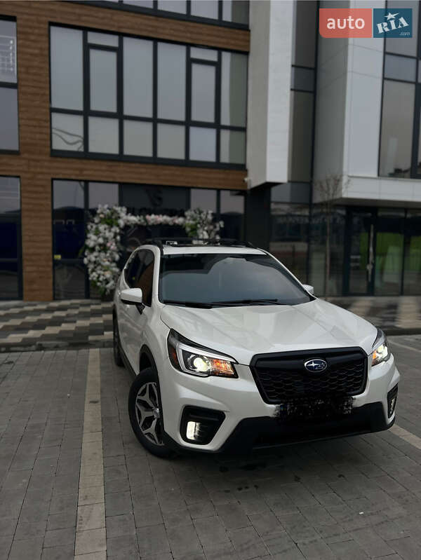 Внедорожник / Кроссовер Subaru Forester 2019 в Ивано-Франковске