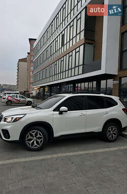 Внедорожник / Кроссовер Subaru Forester 2019 в Ивано-Франковске